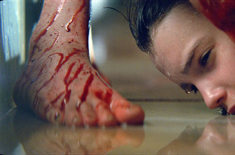 DEIXA-ME ENTRAR Aos suecos sugam-lhes o sangue