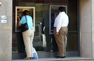 Depósitos em Portugal estão 'completamente seguros', garantem bancos