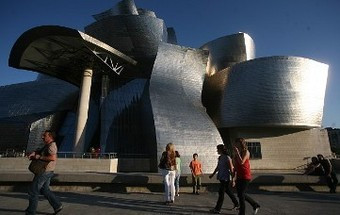 Desempregados podem entrar de graça no museu Guggenheim de Bilbau