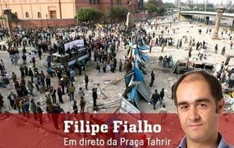 Em direto da praça da revolução: jornalistas como alvo