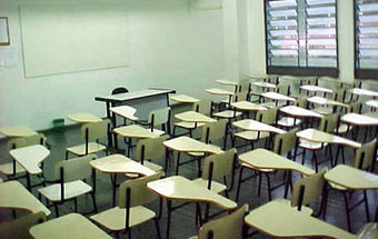 Empresários precisam de ir à escola