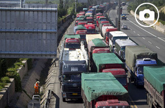 Engarrafamento na China dura há nove dias e tem 100 kms (VÍDEO)