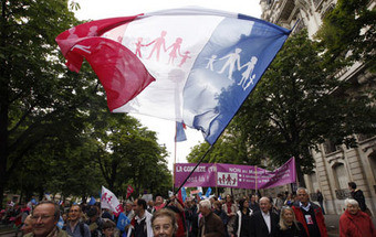 Forte segurança para primeiro casamento homossexual em França