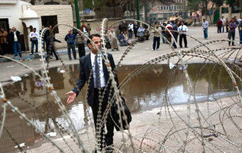 FOTOS: O lento regresso à normalidade no Cairo