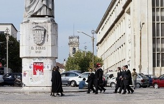 Fundação cria bolsas para estudantes carenciados de Coimbra