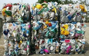 Garrafas de plástico ajudam na luta contra o cancro