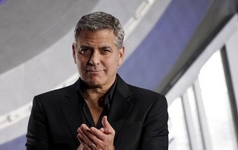 George Clooney quer descobrir quem lucra com as guerras