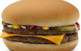 Hambúrguer da McDonalds: o alimento mais barato e nutritivo de sempre?