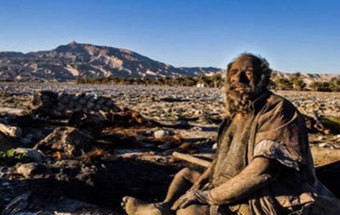 Homem não toma banho há 60 anos