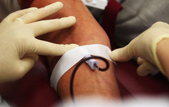 Homossexuais britânicos já podem dar sangue