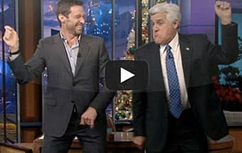 Hugh Jackman ensina Jay Leno a dançar 'Gangnam Style'
