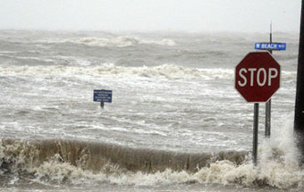 'Isaac' transformou-se em tempestade tropical
