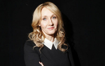 J.K. Rowling doa indemnização por revelação do seu pseudónimo