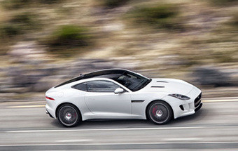 Jaguar F-TYPE Coupe apresentado no Salão de Los Angeles