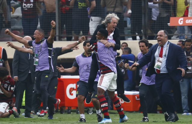 Jesus faz história no futebol brasileiro, com vitória em cima do apito final