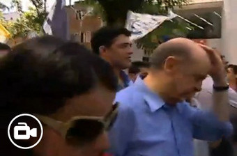 José Serra agredido numa ação de campanha (c/ vídeo)