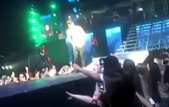 Justin Bieber desmaia durante concerto em Londres e cancela a segunda atuação em Portugal