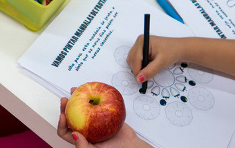 Lanches saudáveis para crianças carenciadas