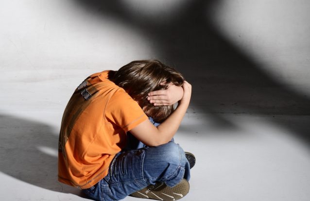 Linha SOS Criança recebe quase 300 pedidos de ajuda devido a violência sexual