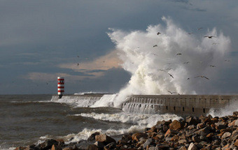 Madrugada calma depois de tempestade na segunda-feira