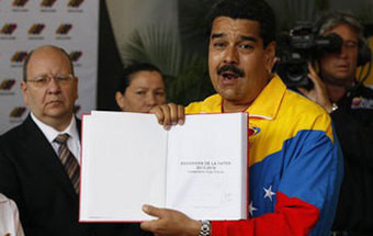 Maduro coloca solução para a crise do petróleo nas mãos de Deus