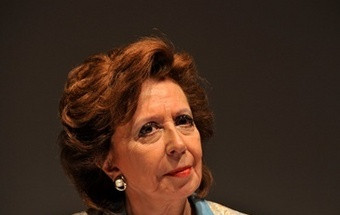 Manuela Eanes embaixadora de campanha solidária
