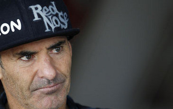 McNamara diverte-se a surfar a "Gasoline" no Barreiro