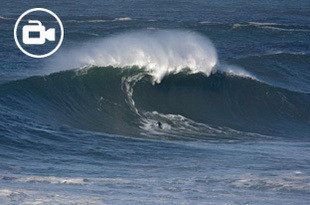 McNamara surfa maior onda de sempre em Portugal