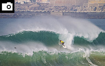Melhores surfistas do mundo já estão em Supertubos 20
