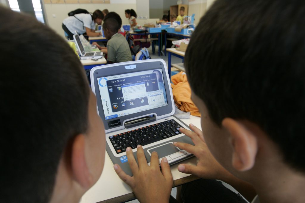 Microsoft vai apoiar os estudantes apoiados pela Santa Casa do Porto