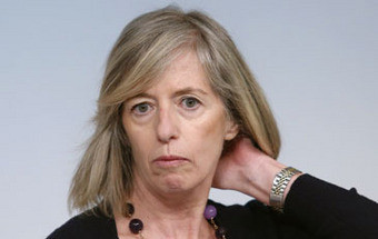 Ministra da Educação fotografada em topless abre polémica na Itália