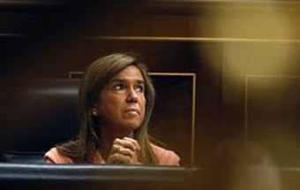Ministra da Saúde espanhola demite-se sob suspeita de corrupção