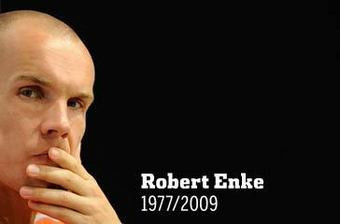 Morreu Robert Enke