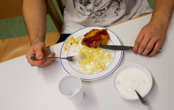 Novo estudo mostra que mais de metade dos alimentos desperdiçados ocorrem perto do garfo