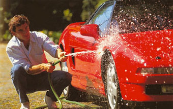 O regresso do carro preferido de Ayrton Senna