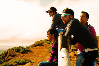 Onde a terra se acaba e o mar começa.