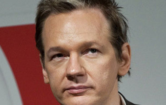Os dias (de stress) de Julian Assange dentro da embaixada