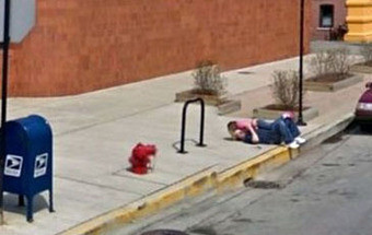 Os mais recentes "apanhados" do Google Street View 22