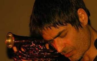 Out.Fest: Tocar sem destino