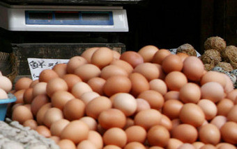 Ovos falsos na China