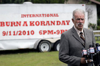 Padre desistiu da ideia de queimar o Corão