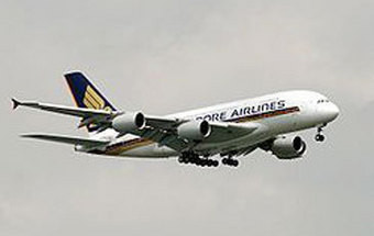 Passageiro faz viagem de 12 horas após sofrer ataque cardíaco num avião