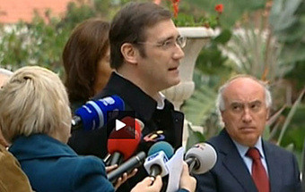 Passos Coelho deseja que os portugueses em dificuldades consigam ver "a luz ao fundo do túnel