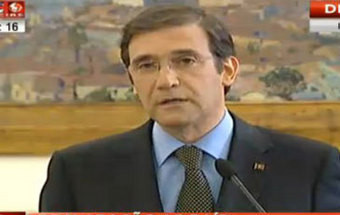 Passos não se demite e não aceita demissão de Portas