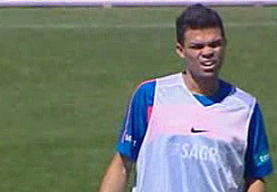 Pepe considerado apto para o Mundial