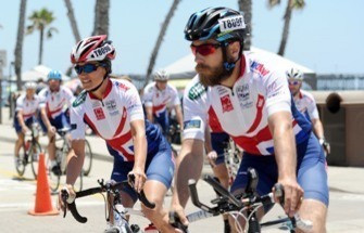 Pippa Middleton está a percorrer os EUA de bicicleta por uma causa