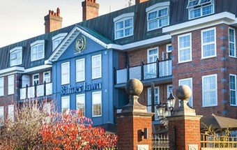 Planos secretos do Dia-D descobertos debaixo do chão de hotel inglês