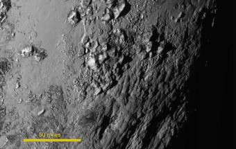 Plutão visto de perto tinha uma 'surpresa gigante' para a NASA