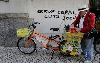 Refood distribui kits de combate à pobreza