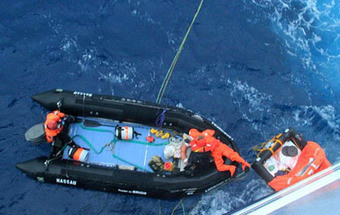 Resgatado navegador solitário que passou 56 horas à deriva